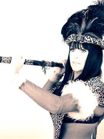 Donna Africa Famous Zulu Warrior